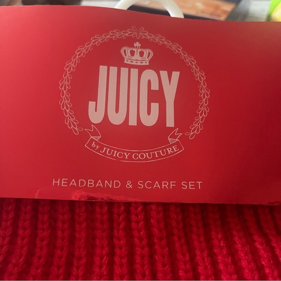 Juicy By Juicy Couture Logo Scarf NWT OS - Picture 3 of 6